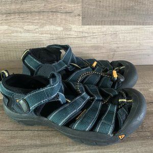 Keen Newport H2 Blue Youth Big Kid Size 2 Hiking Trail Walking Sports Sandals